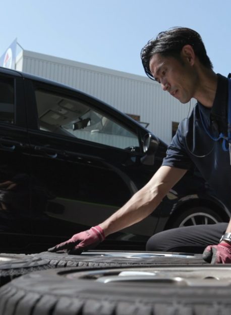 buying-tires-wheels-01